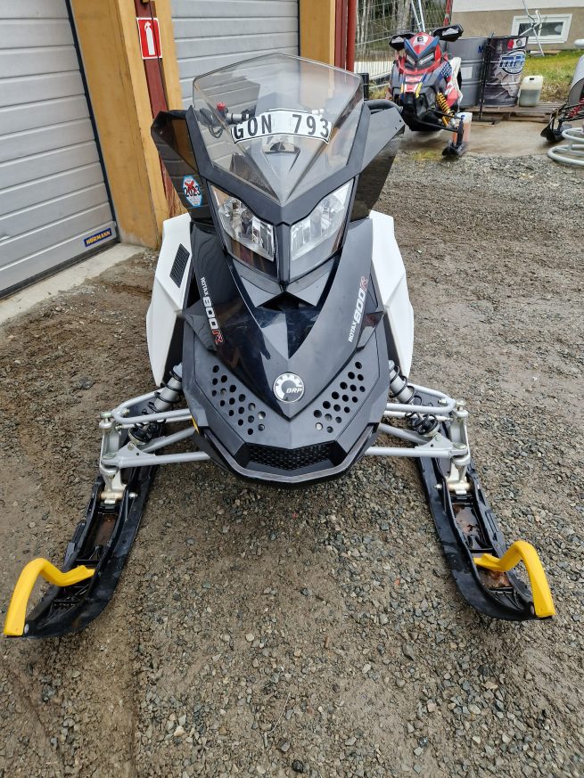 Ski-doo Renegade x 800R - Bild 2