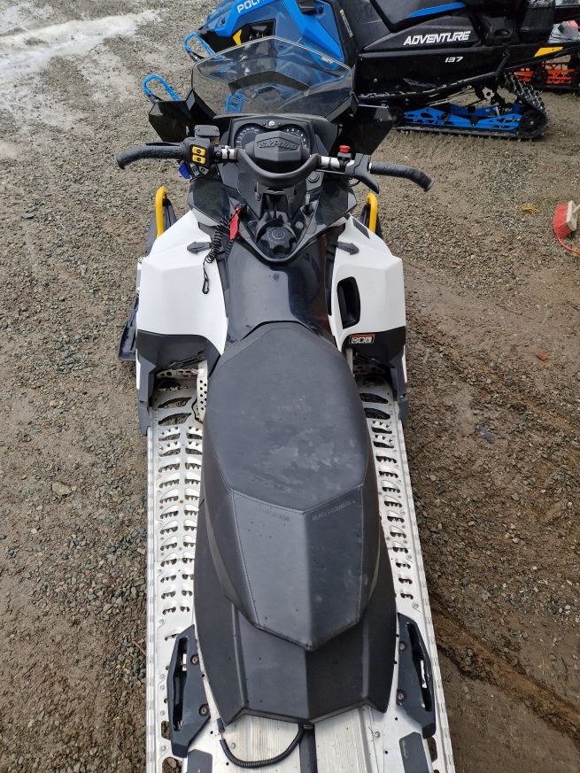 Ski-doo Renegade x 800R - Bild 4