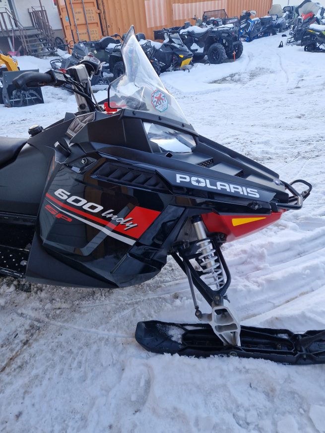 Polaris 600 Indy SP 144 - Bild 3